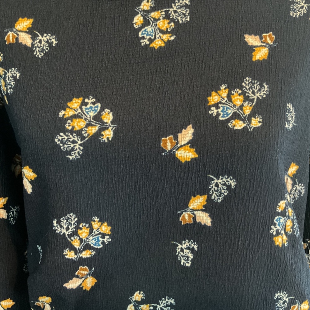 Loft outlet extra small  women’s blouse. Excellent condition. - Picture 2 of 6